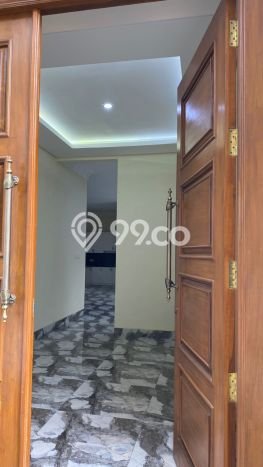 Ready to Use! Luxury House LT 340m2 Desain Elegan di BSD Puspita Loka Ready to Use! Luxury House LT 340m2 Desain Elegan di BSD Puspita Loka
