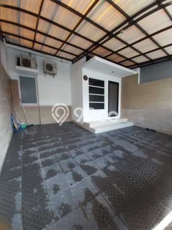 Rumah Modern 3 KT di Serpong Villa Melati Mas Tangerang Selatan Unfurnished Rumah Modern 3 KT di Serpong Villa Melati Mas Tangerang Selatan Unfurnished