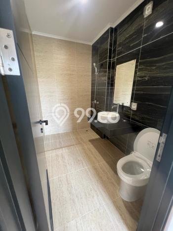 Dijual Rumah Luas Elegan Dengan View Cantik di Gading Serpong, Tangerang Dijual Rumah Luas Elegan Dengan View Cantik di Gading Serpong, Tangerang