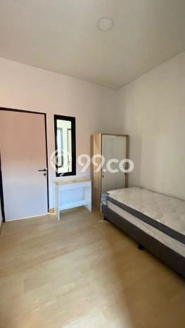 Rumah Luxury Modern Tanpa Renovasi di Meruya Jakarta Barat Rumah Luxury Modern Tanpa Renovasi di Meruya Jakarta Barat