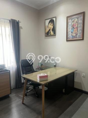 Rumah Elit LB 193m2 Siap Pakai Desain Elegan di Gading Serpong, Tangerang Rumah Elit LB 193m2 Siap Pakai Desain Elegan di Gading Serpong, Tangerang