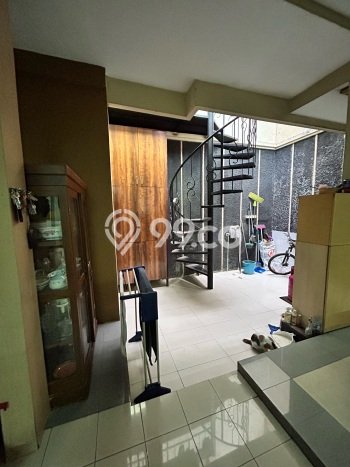 Jual Rumah Luas Megah Dengan View Eksklusif di Jati Asih, Bekasi Jual Rumah Luas Megah Dengan View Eksklusif di Jati Asih, Bekasi