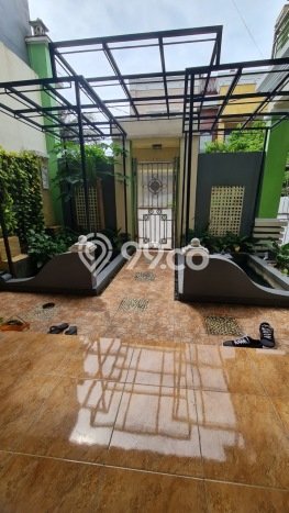 Rumah Strategis Modern Lb 220m2 di Bekasi Timur, Bekasi Rumah Strategis Modern Lb 220m2 di Bekasi Timur, Bekasi