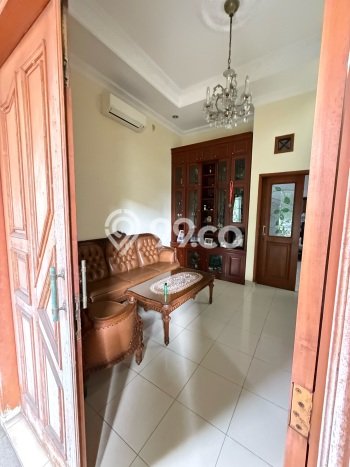 Rumah Elit LB 280m2 Siap Pakai Desain Elegan di Kemang Pratama, Bekasi Rumah Elit LB 280m2 Siap Pakai Desain Elegan di Kemang Pratama, Bekasi