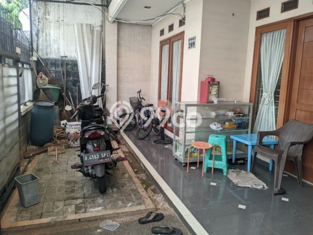 Siap Huni Rumah Mewah 4 Kamar di Tebet Dekat ke Mana Saja Siap Huni Rumah Mewah 4 Kamar di Tebet Dekat ke Mana Saja