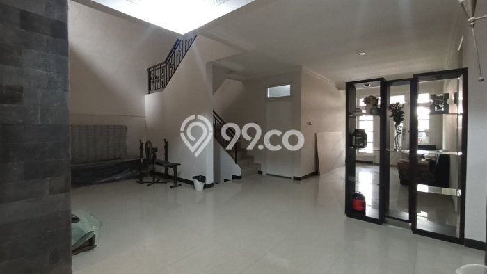 Kesempatan Langka Memiliki Rumah 5 KT 3 KM di Jantung Kota Kota Wisata, Bogor Kesempatan Langka Memiliki Rumah 5 KT 3 KM di Jantung Kota Kota Wisata, Bogor