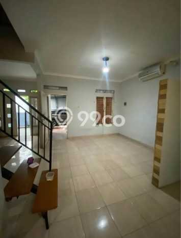 Rumah Modern 3 KT di Jatibening Bekasi Semi Furnished Rumah Modern 3 KT di Jatibening Bekasi Semi Furnished