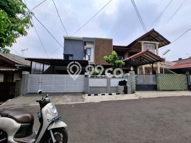 Rumah Luxury Modern Tanpa Renovasi di Galaxy Bekasi Rumah Luxury Modern Tanpa Renovasi di Galaxy Bekasi