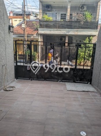 Rumah Luas Asri 3 KT Siap Huni di Otista Jakarta Timur Rumah Luas Asri 3 KT Siap Huni di Otista Jakarta Timur