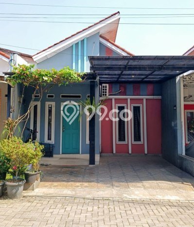 Rumah Luas Asri 2 KT Siap Pakai di Kalisari Jakarta Timur Rumah Luas Asri 2 KT Siap Pakai di Kalisari Jakarta Timur
