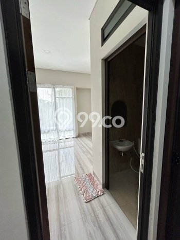 Rumah Luxury Modern Tanpa Renovasi di Pondok Kelapa Jakarta Timur Rumah Luxury Modern Tanpa Renovasi di Pondok Kelapa Jakarta Timur