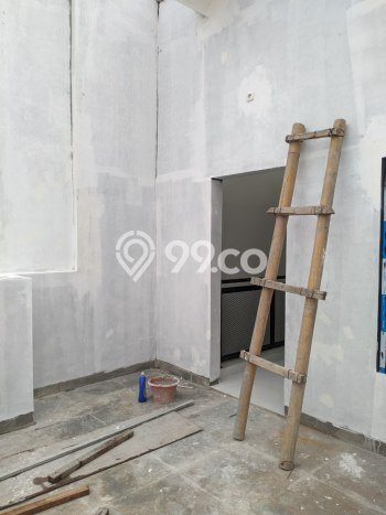 Jual Rumah Eksklusif 4 KT di Utan Kayu, Jakarta Timur Jual Rumah Eksklusif 4 KT di Utan Kayu, Jakarta Timur