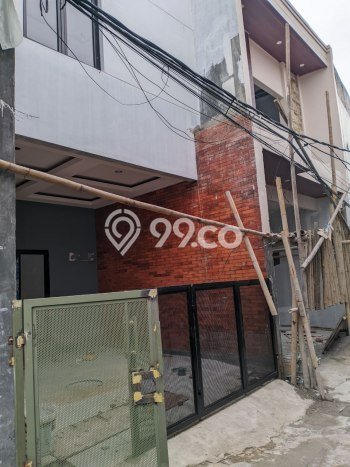 Jual Rumah Eksklusif 4 KT di Utan Kayu, Jakarta Timur Jual Rumah Eksklusif 4 KT di Utan Kayu, Jakarta Timur