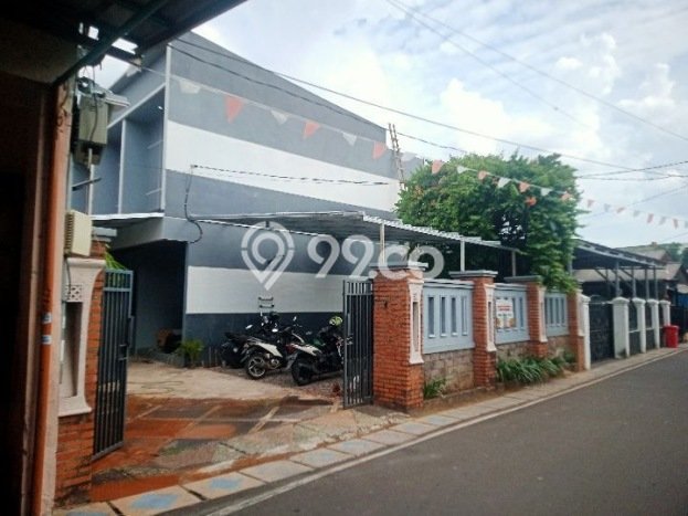 Siap Huni Rumah Mewah 10 Kamar di Duren Sawit Dekat ke Mana Saja Siap Huni Rumah Mewah 10 Kamar di Duren Sawit Dekat ke Mana Saja