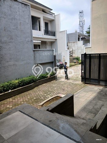 Dijual Rumah Premium dengan Fasilitas Sekitar Komplit di Ciputat, Tangerang Selatan Dijual Rumah Premium dengan Fasilitas Sekitar Komplit di Ciputat, Tangerang Selatan