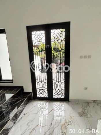 Jual Rumah Favorit Siap Huni LB 108m2 di Ciledug, Tangerang Jual Rumah Favorit Siap Huni LB 108m2 di Ciledug, Tangerang