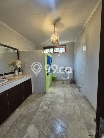 Disewakan Ruko di Kawasan Ramai Kemang Luas 400m2 Disewakan Ruko di Kawasan Ramai Kemang Luas 400m2