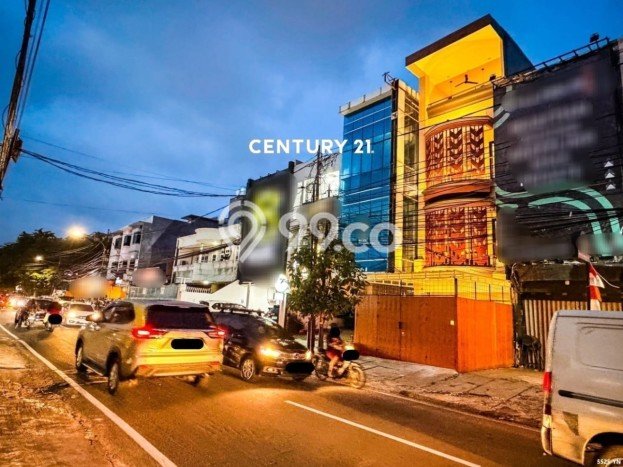 Rumah Luxury Modern Tanpa Renovasi di Tanjung Duren Jakarta Barat Rumah Luxury Modern Tanpa Renovasi di Tanjung Duren Jakarta Barat