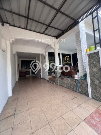 Hunian Mewah LB 250m2 Siap Pakai Desain Elegan di Bintaro, Tangerang Selatan Hunian Mewah LB 250m2 Siap Pakai Desain Elegan di Bintaro, Tangerang Selatan