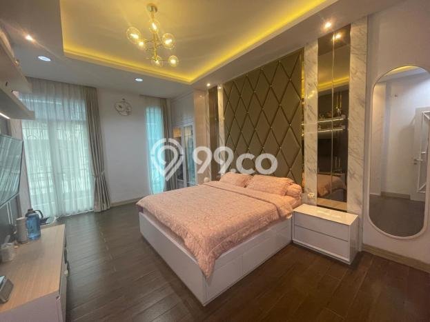 Dijual Rumah Luas Megah Dengan View Eksklusif di Jelambar, Jakarta Barat Dijual Rumah Luas Megah Dengan View Eksklusif di Jelambar, Jakarta Barat