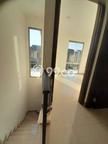 Hunian Cantik Modern Lb 62m2 di Kosambi, Tangerang Hunian Cantik Modern Lb 62m2 di Kosambi, Tangerang