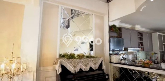 For Sale! Premium House LT 435m2 Desain Elegan di Kemanggisan For Sale! Premium House LT 435m2 Desain Elegan di Kemanggisan