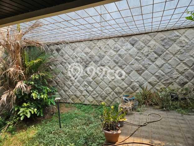Dijual Rumah Mewah Megah Dengan View Cantik di Jelambar, Jakarta Barat Dijual Rumah Mewah Megah Dengan View Cantik di Jelambar, Jakarta Barat