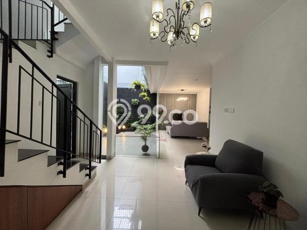 Jual Rumah Mewah Elegan Dengan View Eksklusif di Sektor 9-Bintaro, Tangerang Selatan Jual Rumah Mewah Elegan Dengan View Eksklusif di Sektor 9-Bintaro, Tangerang Selatan