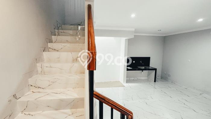 Dijual Rumah Eksklusif 3 KT di Graha Raya, Tangerang Selatan Dijual Rumah Eksklusif 3 KT di Graha Raya, Tangerang Selatan
