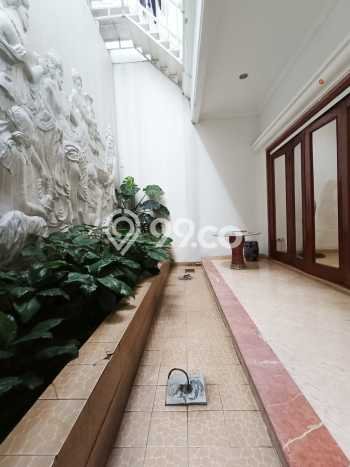 Rumah Elit LB 400m2 Siap Huni Desain Elegan di Blok M, Jakarta Selatan Rumah Elit LB 400m2 Siap Huni Desain Elegan di Blok M, Jakarta Selatan