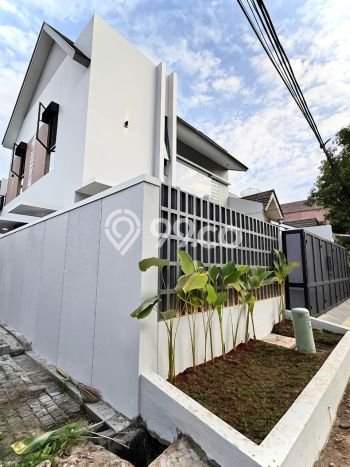 Jual Rumah Mewah Elegan Dengan View Cantik di BSD, Tangerang Jual Rumah Mewah Elegan Dengan View Cantik di BSD, Tangerang