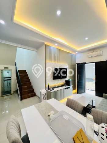 Jual Rumah Minimalis Bagus Punya 3 KT di Cilandak Jakarta Selatan SHM Jual Rumah Minimalis Bagus Punya 3 KT di Cilandak Jakarta Selatan SHM