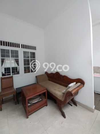 Jual Rumah Eksklusif 3 KT di Sektor 5 - Bintaro, Tangerang Selatan Jual Rumah Eksklusif 3 KT di Sektor 5 - Bintaro, Tangerang Selatan