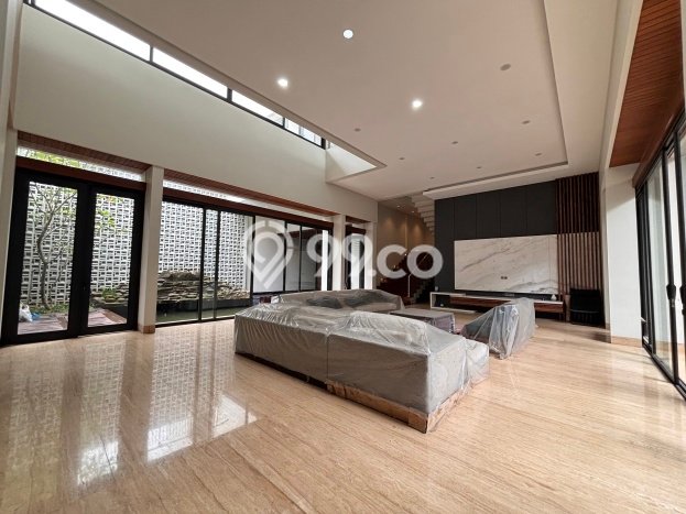 Rumah Elit LB 1046m2 Siap Pakai Desain Elegan di BSD City, Tangerang Rumah Elit LB 1046m2 Siap Pakai Desain Elegan di BSD City, Tangerang