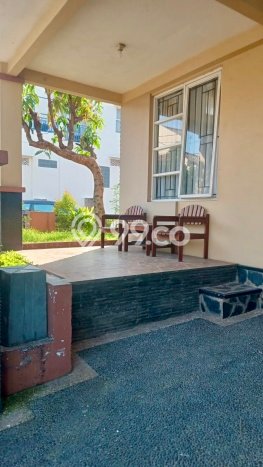 Rumah Modern 2 KT di Pondok Benda Tangerang Semi Furnished Rumah Modern 2 KT di Pondok Benda Tangerang Semi Furnished