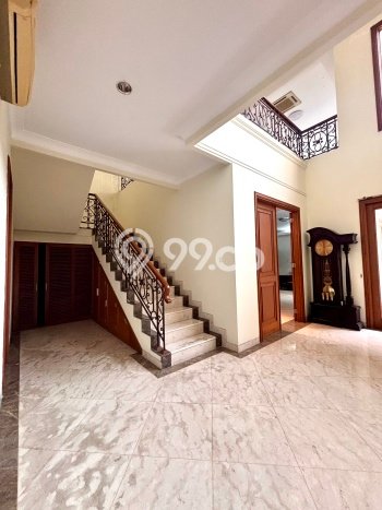 Rumah Mewah LB 600m2 Siap Pakai Desain Elegan di Blok M, Jakarta Selatan Rumah Mewah LB 600m2 Siap Pakai Desain Elegan di Blok M, Jakarta Selatan