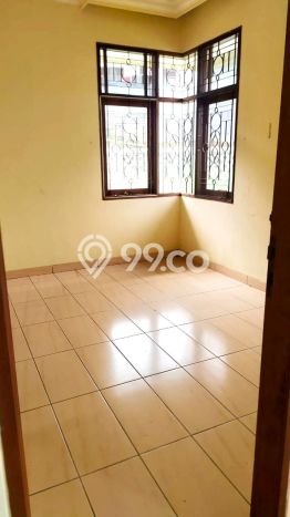 Hunian Eksklusif Siap Huni LT 258m2 di Kebon Jeruk, Jakarta Barat Hunian Eksklusif Siap Huni LT 258m2 di Kebon Jeruk, Jakarta Barat