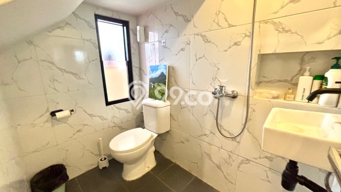 Rumah Modern Minimalis 3 KT Bisa Langsung Pindah di Cilandak Rumah Modern Minimalis 3 KT Bisa Langsung Pindah di Cilandak