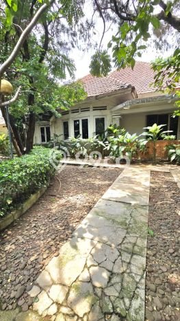 Siap Huni Rumah Mewah 4 Kamar di Menteng Dekat ke Mana Pun Siap Huni Rumah Mewah 4 Kamar di Menteng Dekat ke Mana Pun