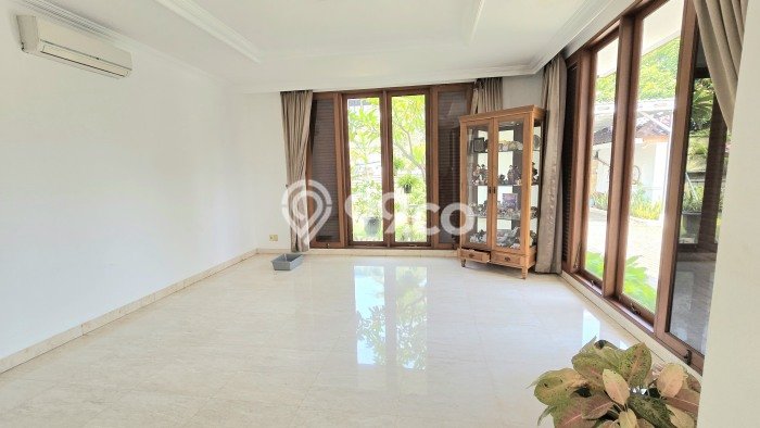 For Sale! Luxury House LT 1154m2 Desain Modern di Kemang For Sale! Luxury House LT 1154m2 Desain Modern di Kemang