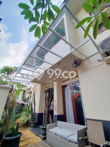 Siap Huni Rumah Mewah 4 Kamar di Tebet Dekat ke Mana Pun Siap Huni Rumah Mewah 4 Kamar di Tebet Dekat ke Mana Pun