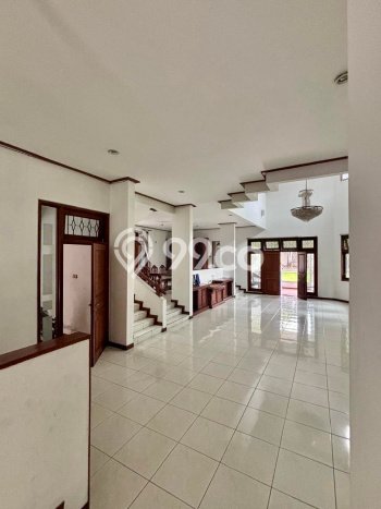 Hunian Eksklusif Siap Huni LT 2008m2 di Cinere, Depok Hunian Eksklusif Siap Huni LT 2008m2 di Cinere, Depok