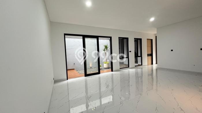 Rumah Luxury Modern Tanpa Renovasi di Bintaro Tangerang Selatan Rumah Luxury Modern Tanpa Renovasi di Bintaro Tangerang Selatan