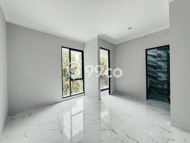 Dijual Rumah Eksklusif 3 KT di Graha Raya, Tangerang Selatan Dijual Rumah Eksklusif 3 KT di Graha Raya, Tangerang Selatan
