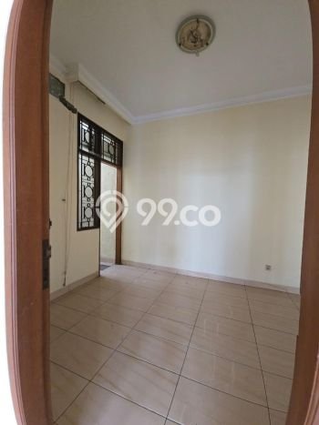 Hunian Eksklusif Siap Huni LT 258m2 di Kebon Jeruk, Jakarta Barat Hunian Eksklusif Siap Huni LT 258m2 di Kebon Jeruk, Jakarta Barat