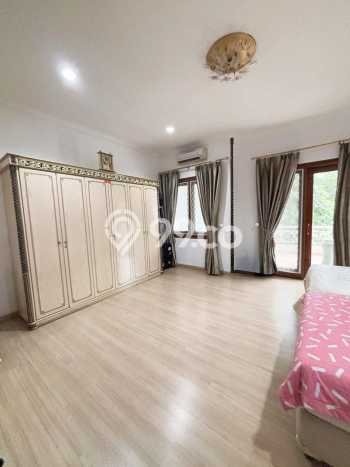 Rumah Elit LB 400m2 Siap Huni Desain Elegan di Blok M, Jakarta Selatan Rumah Elit LB 400m2 Siap Huni Desain Elegan di Blok M, Jakarta Selatan