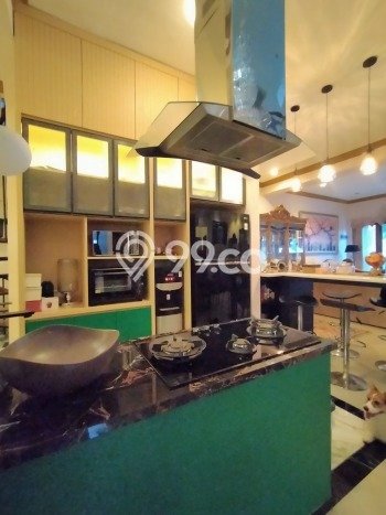 Siap Huni Rumah Mewah 4 Kamar di Tebet Dekat ke Mana Pun Siap Huni Rumah Mewah 4 Kamar di Tebet Dekat ke Mana Pun