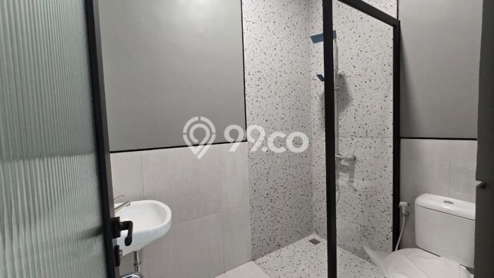 Rumah Harga Nego 4 Kamar Tidur di Kawasan Residential BSD City, Tangerang Rumah Harga Nego 4 Kamar Tidur di Kawasan Residential BSD City, Tangerang