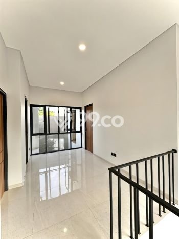 Jual Rumah Mewah Elegan Dengan View Cantik di BSD, Tangerang Jual Rumah Mewah Elegan Dengan View Cantik di BSD, Tangerang