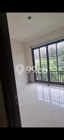 Rumah area Sektor 9-Bintaro, 4 KT, Dekat Universitas, Luas 150m² Bangunan 120m² Rumah area Sektor 9-Bintaro, 4 KT, Dekat Universitas, Luas 150m² Bangunan 120m²